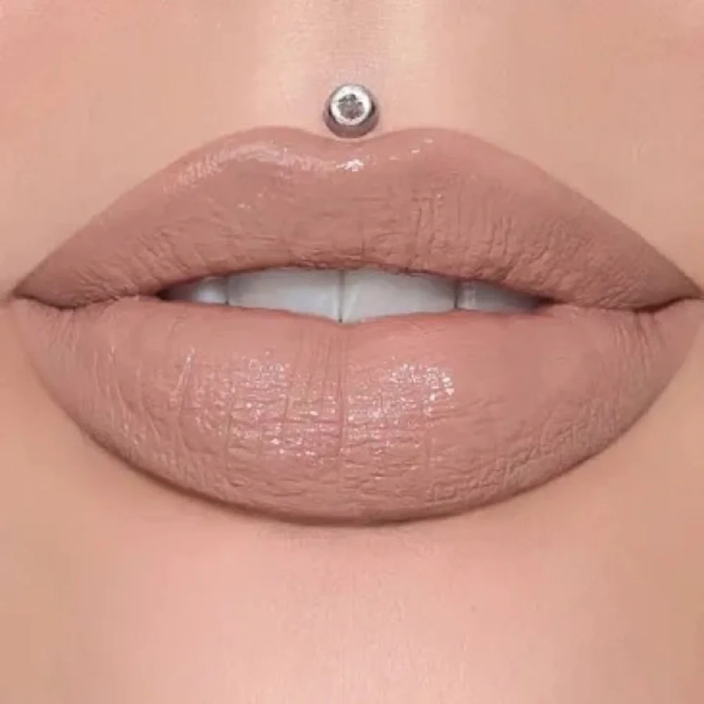 NIB Jeffree Star Blow My Candles Supreme Gloss